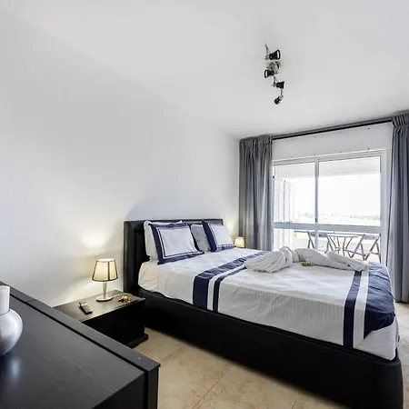 Golden - Ar De Pera, Algarve Апартаменты Армасан-де-Пера
